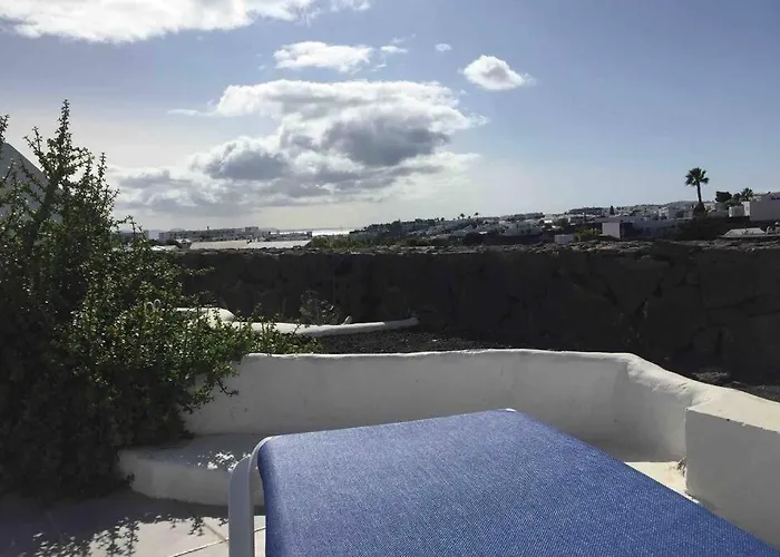 Sea View Loft Apartament *